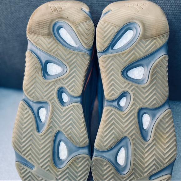 ADIDAS Original Yeezy Boost 700 v2 Interia (2019) FW2549 - Picture 7 of 7